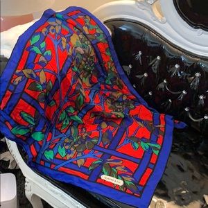 Tiffany and go scarf